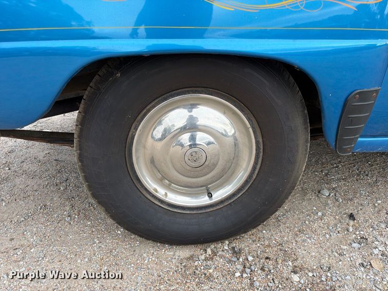 image for item FK3776 1965 Checker Aerobus limousine