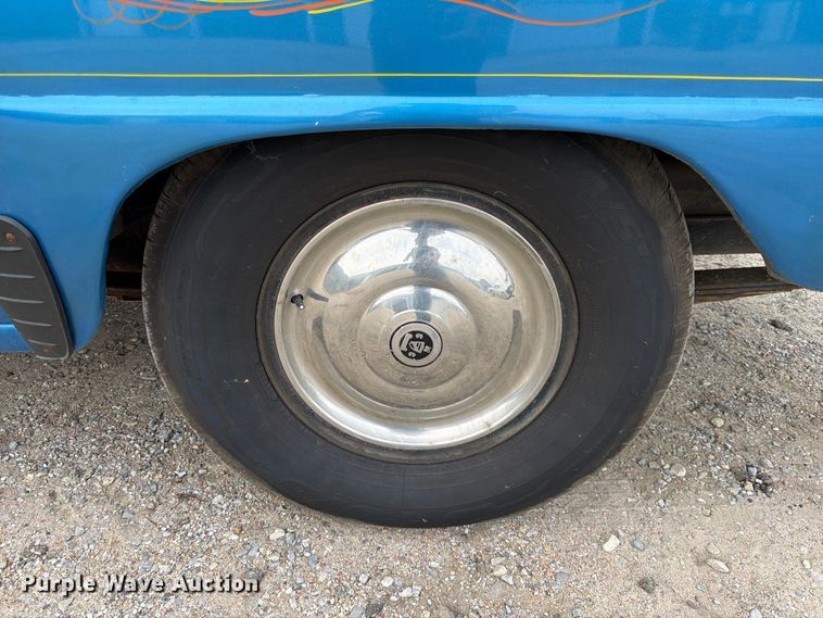 image for item FK3776 1965 Checker Aerobus limousine