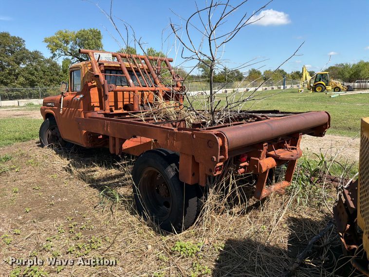 image for item FK3777 Ford F-100 winch truck