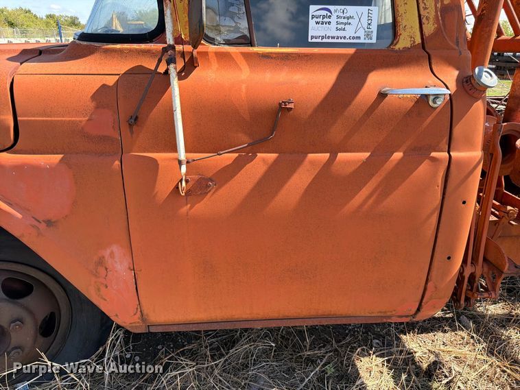 image for item FK3777 Ford F-100 winch truck