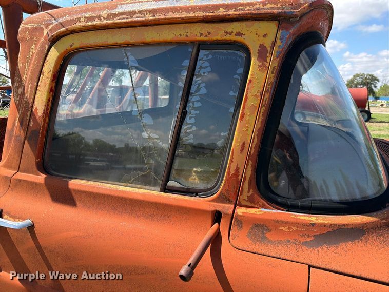 image for item FK3777 Ford F-100 winch truck