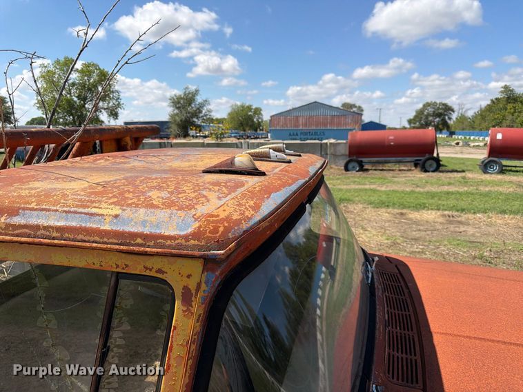 image for item FK3777 Ford F-100 winch truck