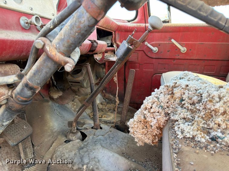 image for item FK3777 Ford F-100 winch truck