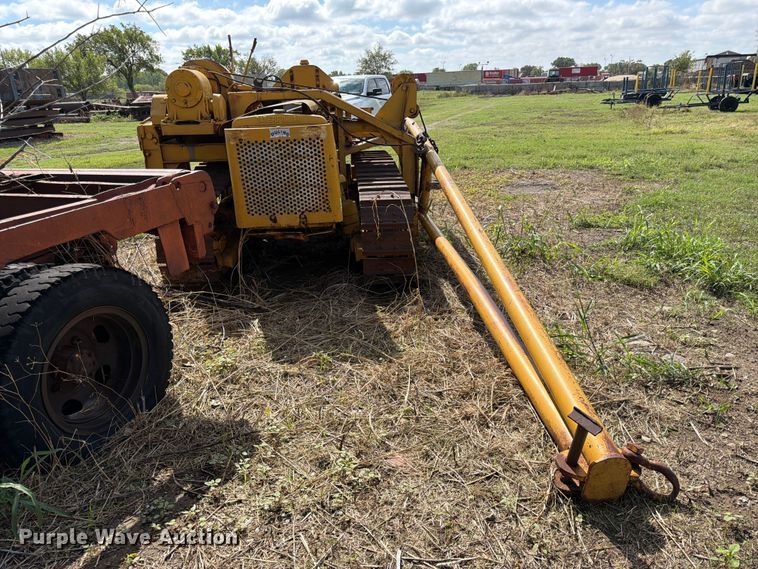 image for item FK3778 1949 Caterpillar D4 pipelayer