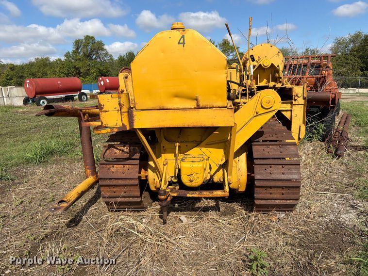 image for item FK3778 1949 Caterpillar D4 pipelayer