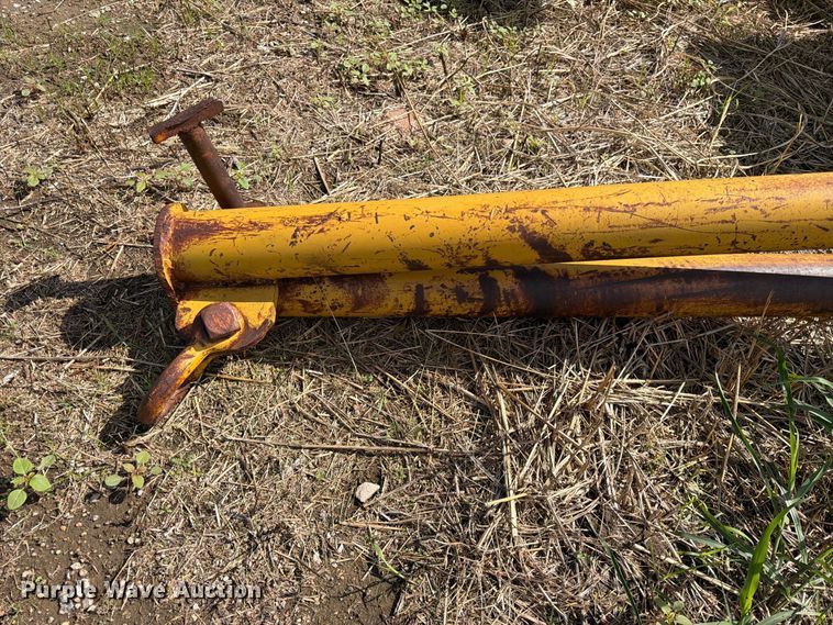 image for item FK3778 1949 Caterpillar D4 pipelayer