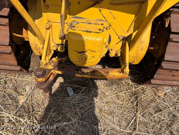 image for item FK3778 1949 Caterpillar D4 pipelayer