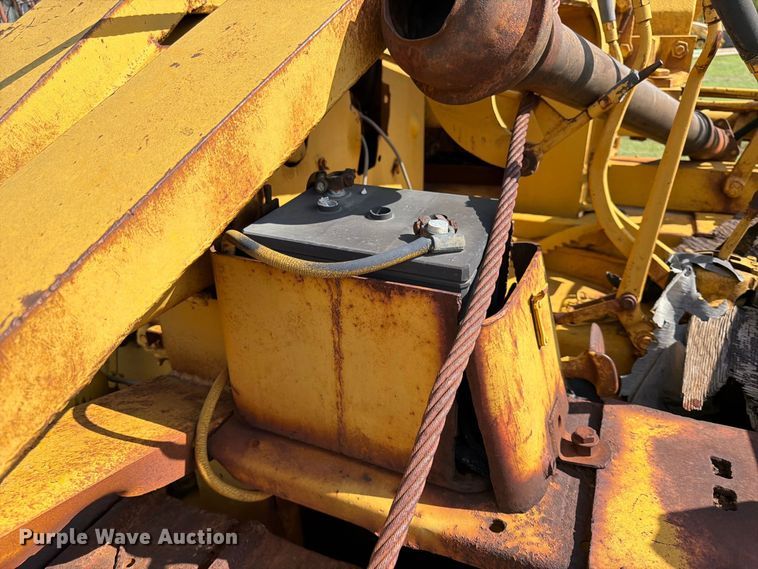 image for item FK3778 1949 Caterpillar D4 pipelayer