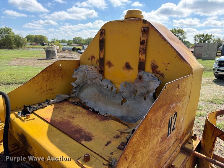 image for item FK3778 1949 Caterpillar D4 pipelayer