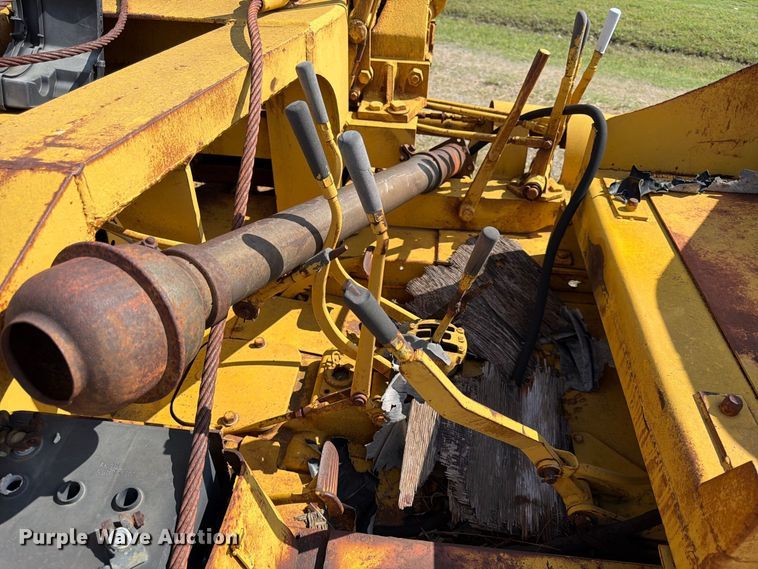 image for item FK3778 1949 Caterpillar D4 pipelayer