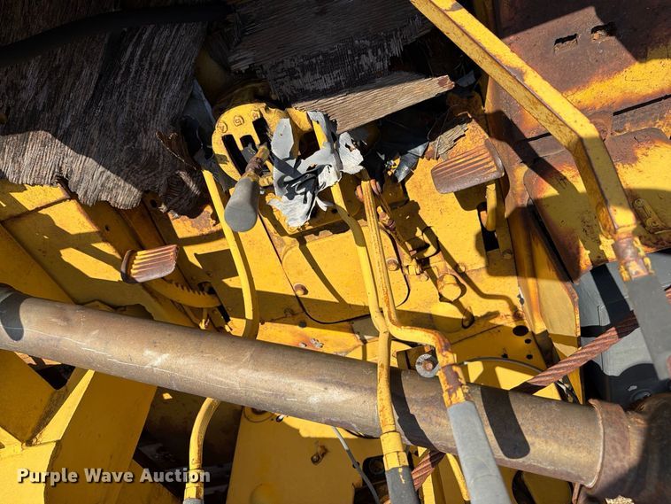 image for item FK3778 1949 Caterpillar D4 pipelayer