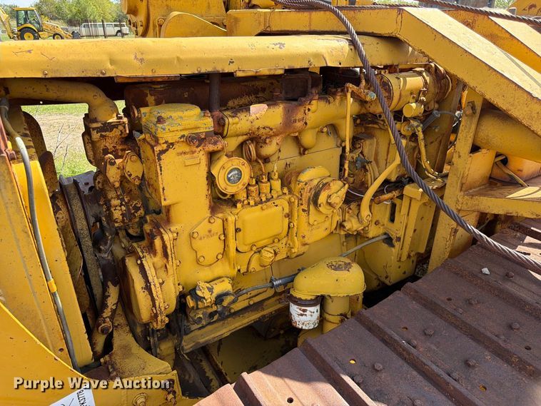 image for item FK3778 1949 Caterpillar D4 pipelayer