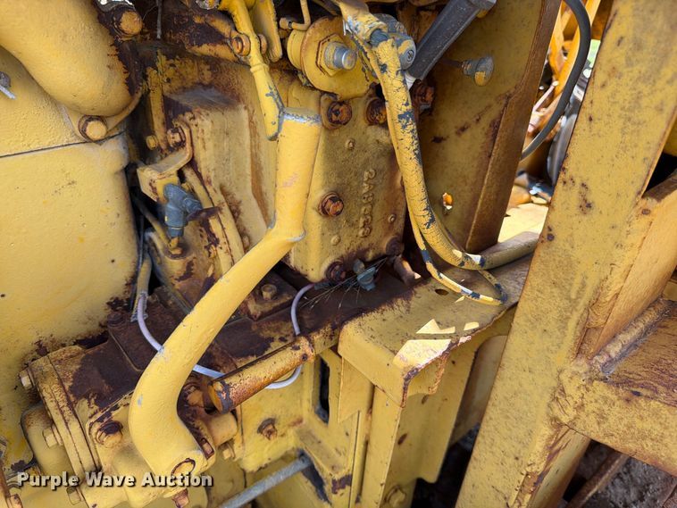 image for item FK3778 1949 Caterpillar D4 pipelayer