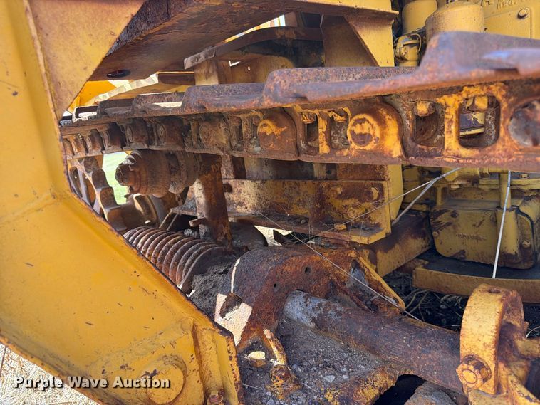 image for item FK3778 1949 Caterpillar D4 pipelayer