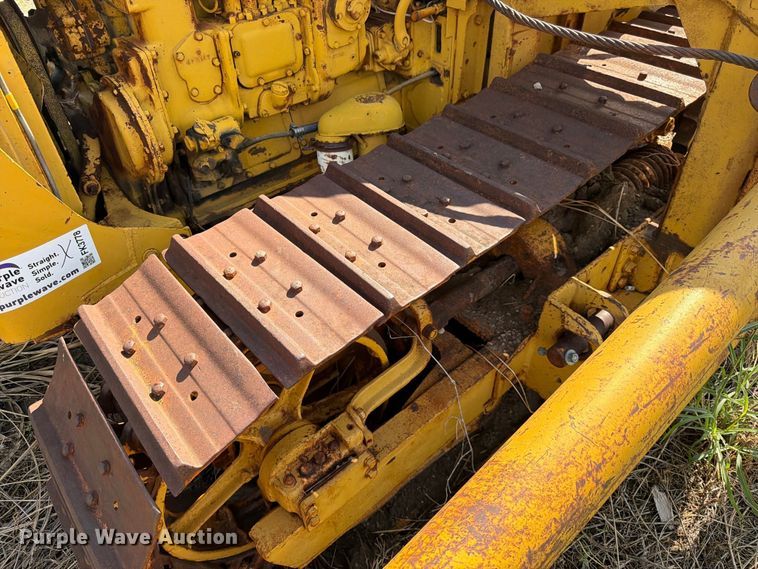 image for item FK3778 1949 Caterpillar D4 pipelayer