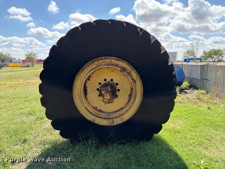 image for item FK3779 Axle and tires