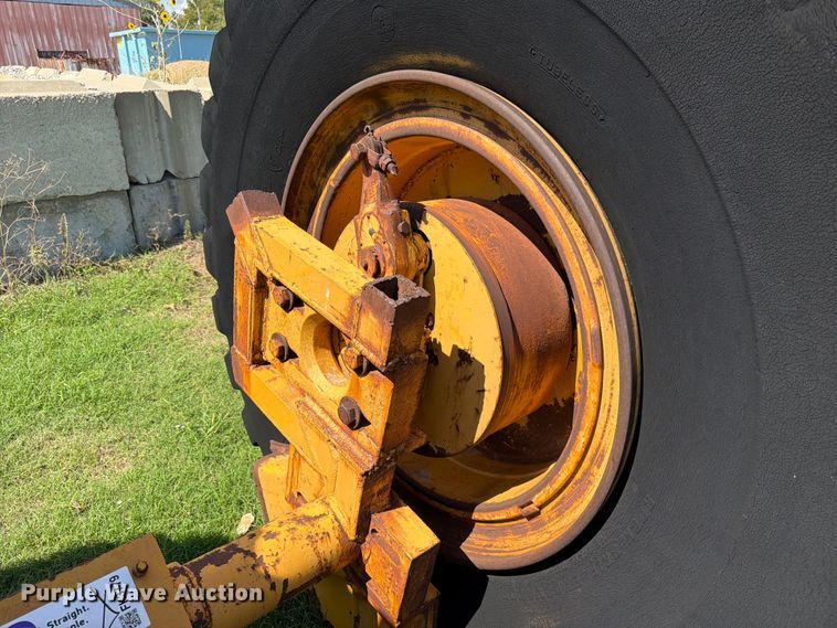 image for item FK3779 Axle and tires