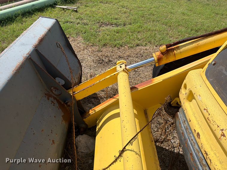 image for item FK3781 2002 New Holland LB75 backhoe