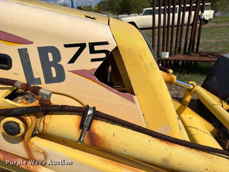 image for item FK3781 2002 New Holland LB75 backhoe