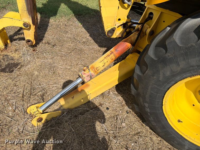 image for item FK3781 2002 New Holland LB75 backhoe