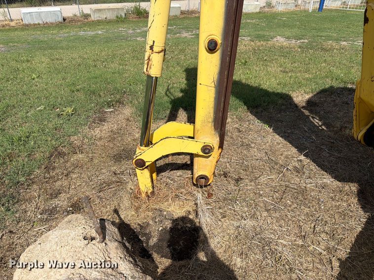 image for item FK3781 2002 New Holland LB75 backhoe