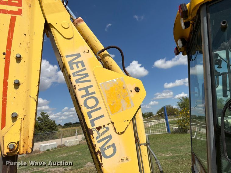 image for item FK3781 2002 New Holland LB75 backhoe