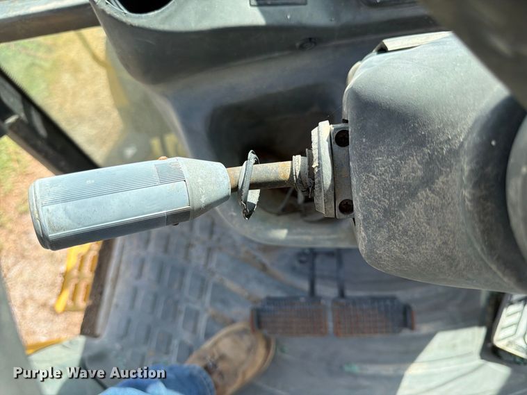 image for item FK3781 2002 New Holland LB75 backhoe