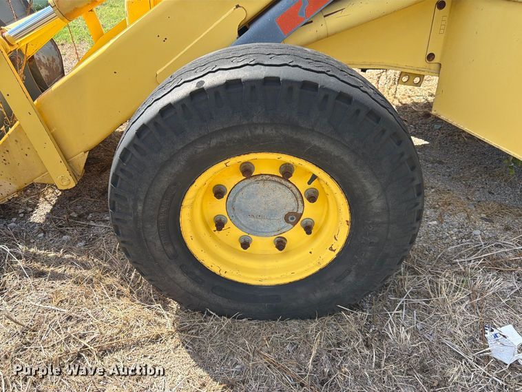 image for item FK3781 2002 New Holland LB75 backhoe