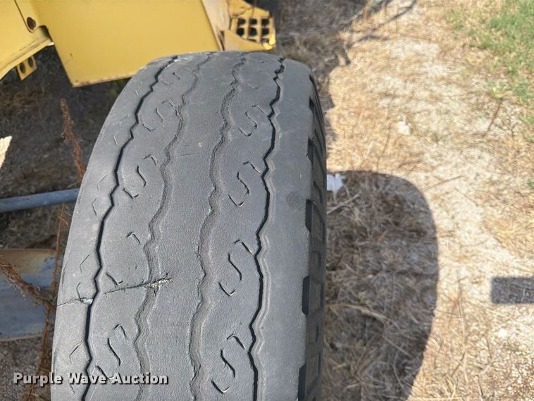 image for item FK3781 2002 New Holland LB75 backhoe