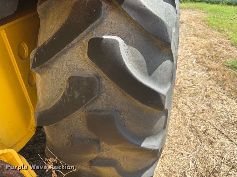 image for item FK3781 2002 New Holland LB75 backhoe