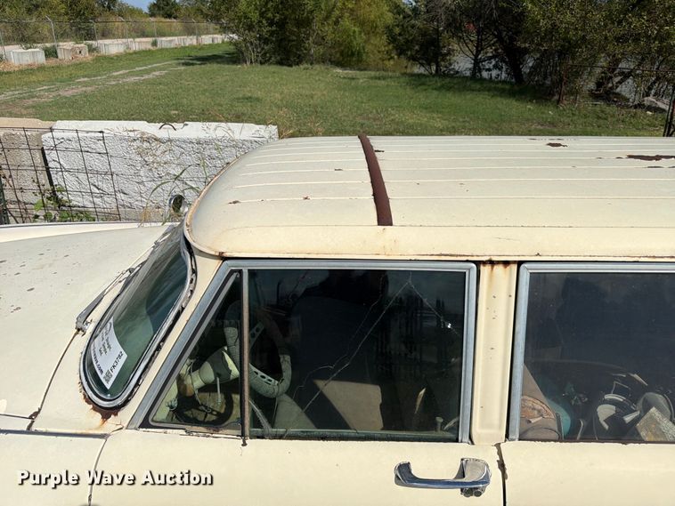 image for item FK3782 1965 Checker limousine