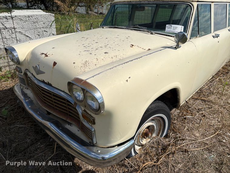 image for item FK3782 1965 Checker limousine