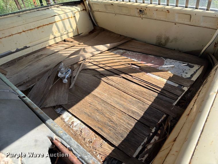 image for item FK3782 1965 Checker limousine