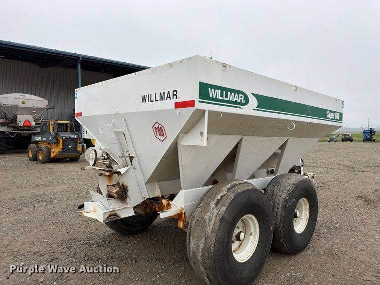 image for item DT3068 Willmar Super 600 spreader