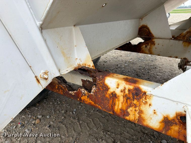 image for item DT3068 Willmar Super 600 spreader