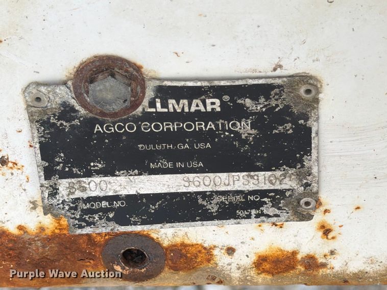 image for item DT3068 Willmar Super 600 spreader