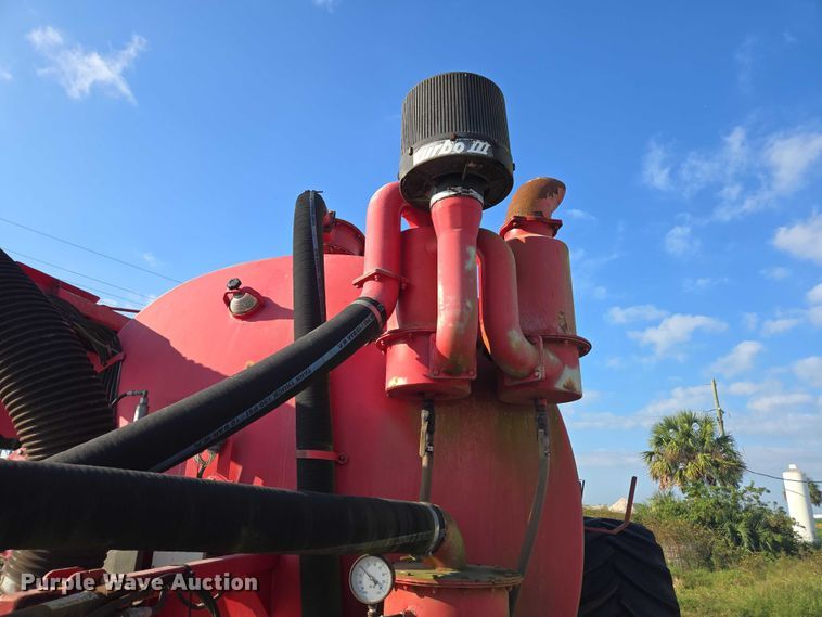 image for item DT4714 Nuhn Magnum 7500 liquid manure applicator