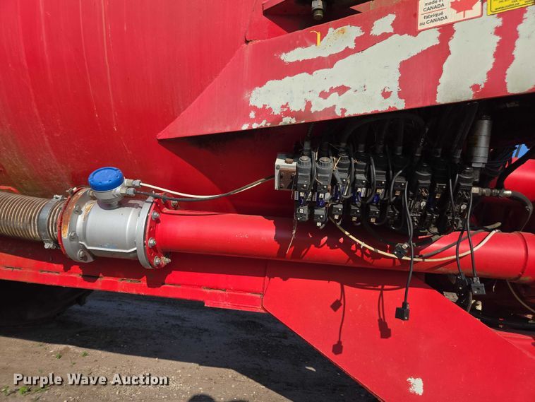 image for item DT4714 Nuhn Magnum 7500 liquid manure applicator