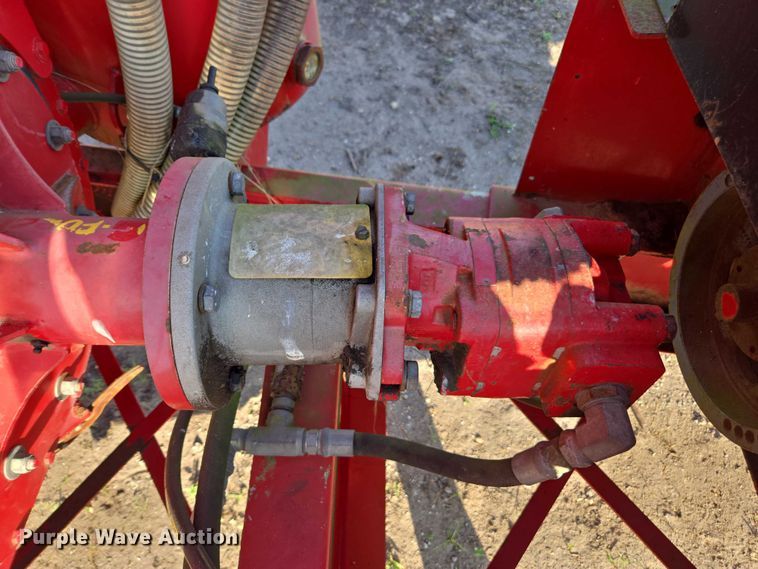 image for item DT4714 Nuhn Magnum 7500 liquid manure applicator