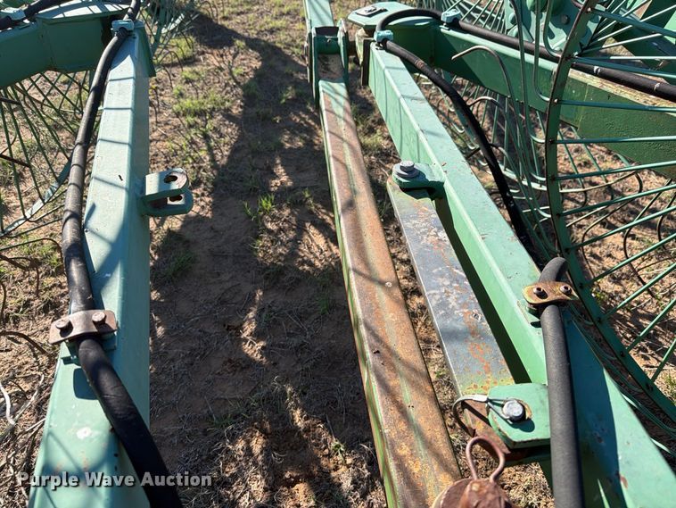 image for item DV8726 John Deere 704 hay rake
