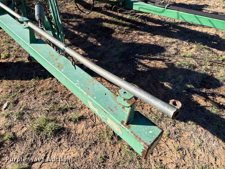 image for item DV8726 John Deere 704 hay rake