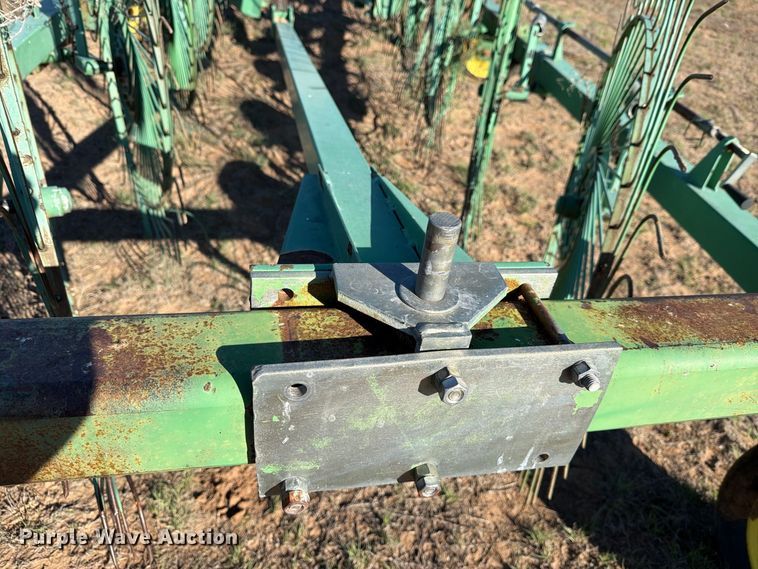 image for item DV8726 John Deere 704 hay rake