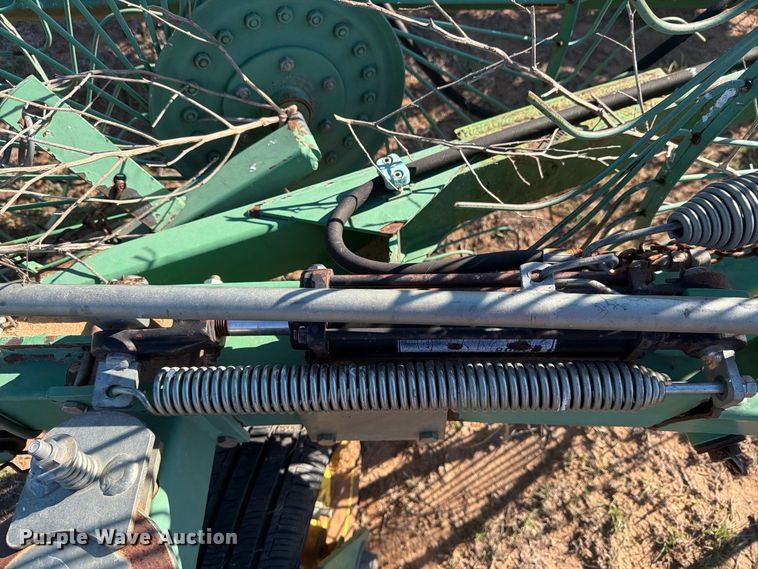 image for item DV8726 John Deere 704 hay rake