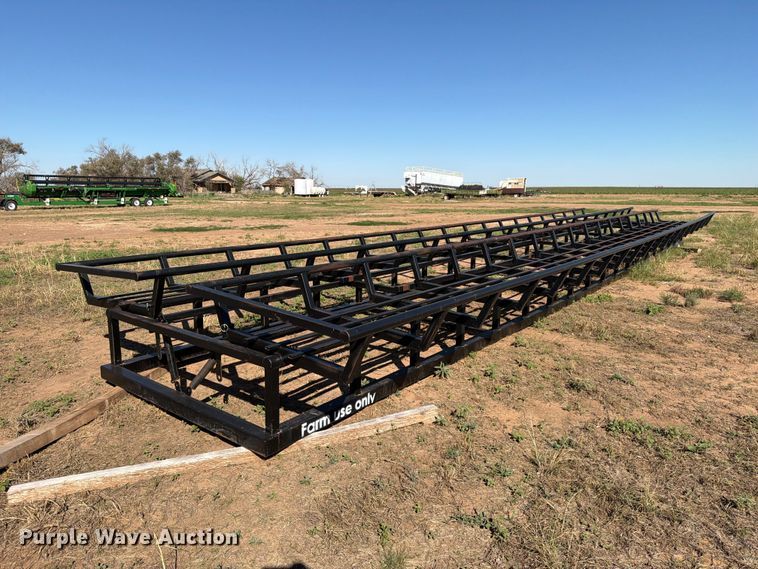 image for item DV8739 DE-AX HT44D hay bale platform