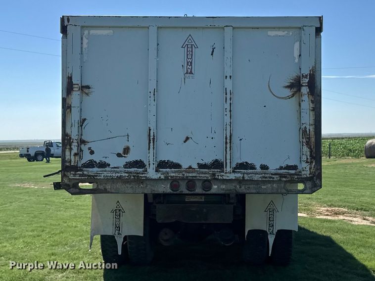 image for item DY3300 1999 Kenworth T600 grain truck