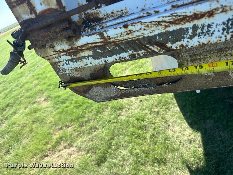 image for item DY3300 1999 Kenworth T600 grain truck
