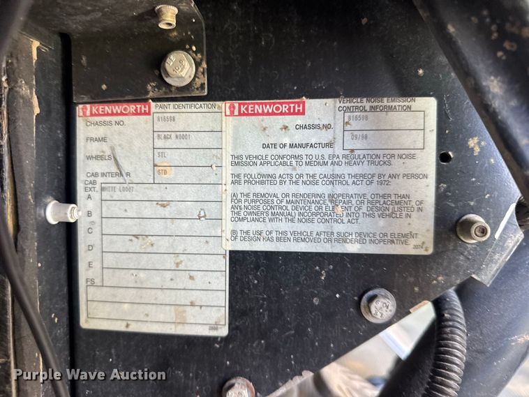 image for item DY3300 1999 Kenworth T600 grain truck