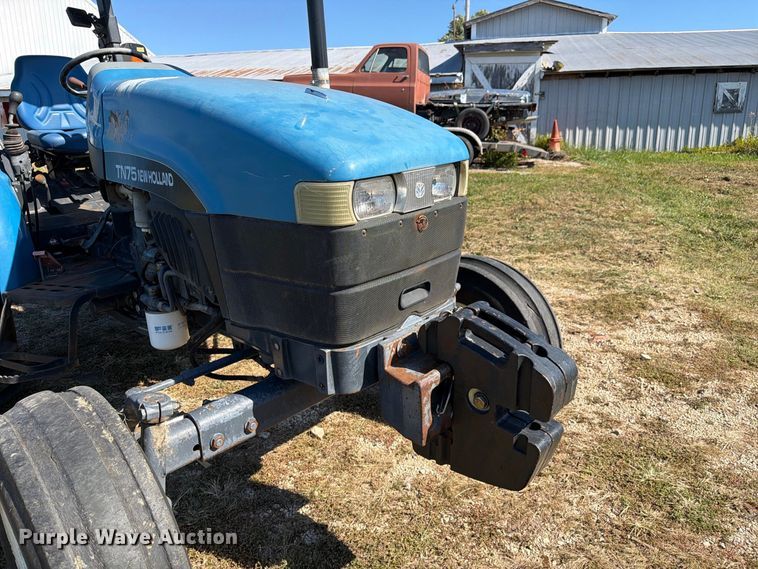 image for item DZ4942 2000 New Holland TN75 tractor