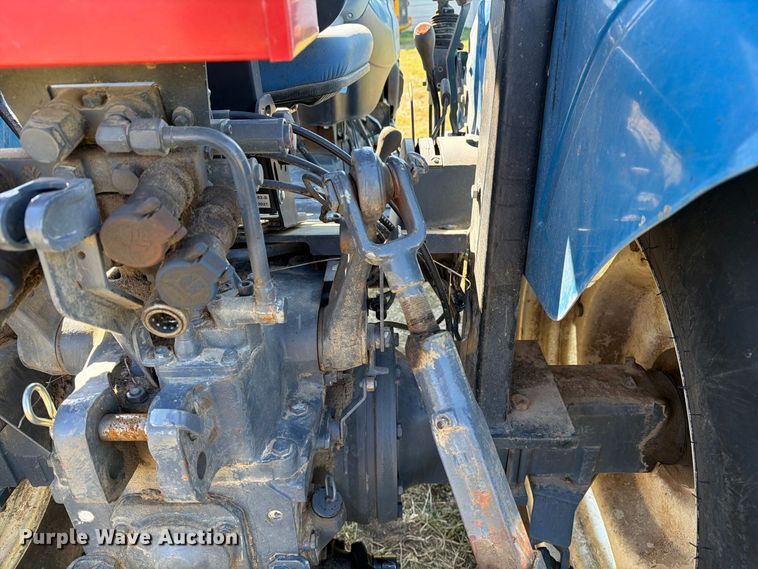 image for item DZ4942 2000 New Holland TN75 tractor