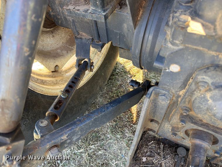 image for item DZ4942 2000 New Holland TN75 tractor
